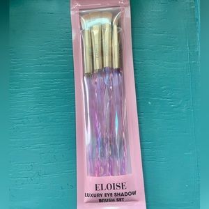 NIP Eloise iridescent luxury eye shadow set